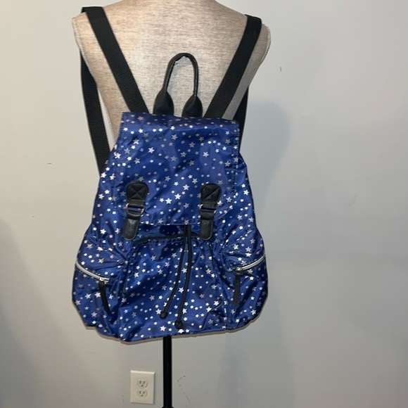 AMERICAN EAGLE
Payless American Eagle silver stars with blue Backpack /Dark Blue - Picture 1 of 8